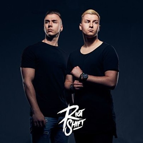 Jebroer Feat. Stepherd, Skinto & Jayh - Banaan (Riot Shift Edit) (Supersized Kingsday 2019) (HQ)