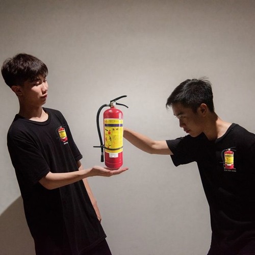 Bink Kuu H0a xịt bay Prom In A Nutshell