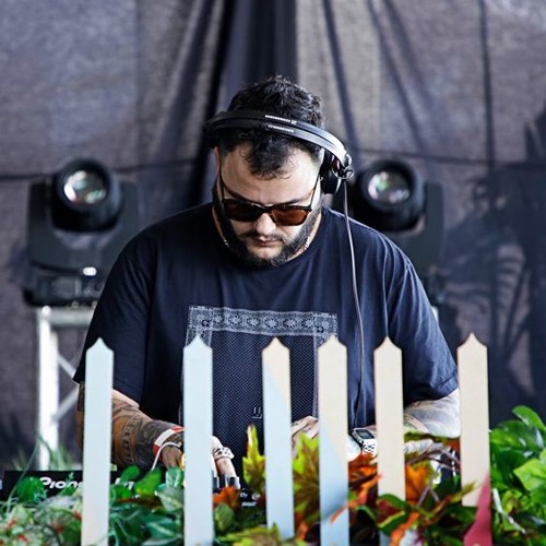 Ricardo Estrella Live @ Full Noon