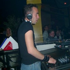 Bobby V at Q-Dance Radio on 10-02-2002