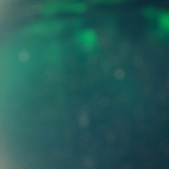 "Everflowing Light: Green" / 絶えず流れる光: 緑 (2019)