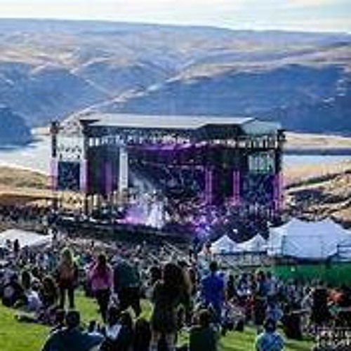 Digital Meets Nature (Paradiso Mix)