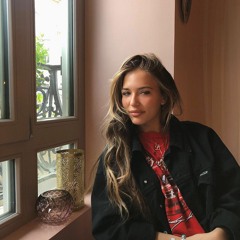 Leave Me Alone - Lennon Stella