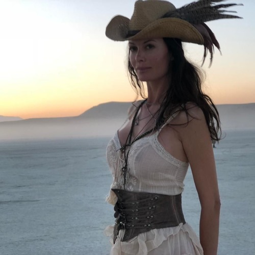 Stream Veronika Fleyta - Playground 