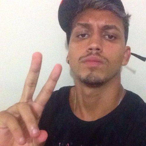 MC LIMA - ELA SARRA NA GLOCK E JOGA NO FUZIL   {{ DJ JK DE CACHOEIRAS }}