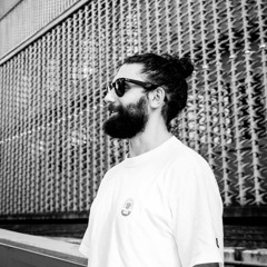 About To Blow • Guest Mix Series [42] • Carlo