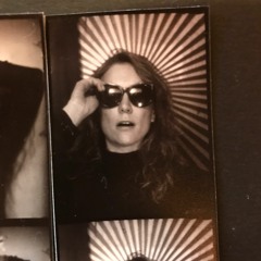 In Bed w. Ludi #5 w/ Reza