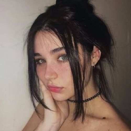 𝖘𝖕𝖆𝖈𝖊 𝖈𝖔𝖚𝖕𝖊 (prod. D Bee X lil broke ft. ill figure )