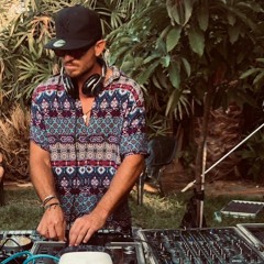 omri sasi at pool party 1.6.19
