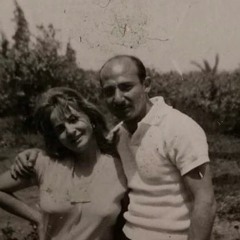 قالوا الحب غربة وليل من غير قمر