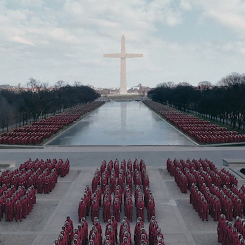 tht3 'applause for a refugee'