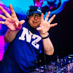 DJ VICTOR NEBOT - MAXIMA FM - Abril 2019