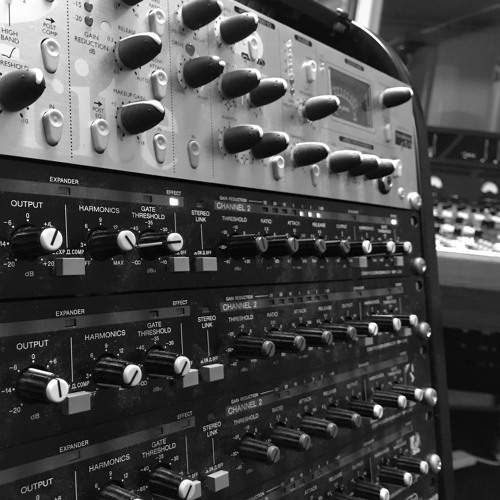 Demo_Session_TLAUDIO (AKAI S900)