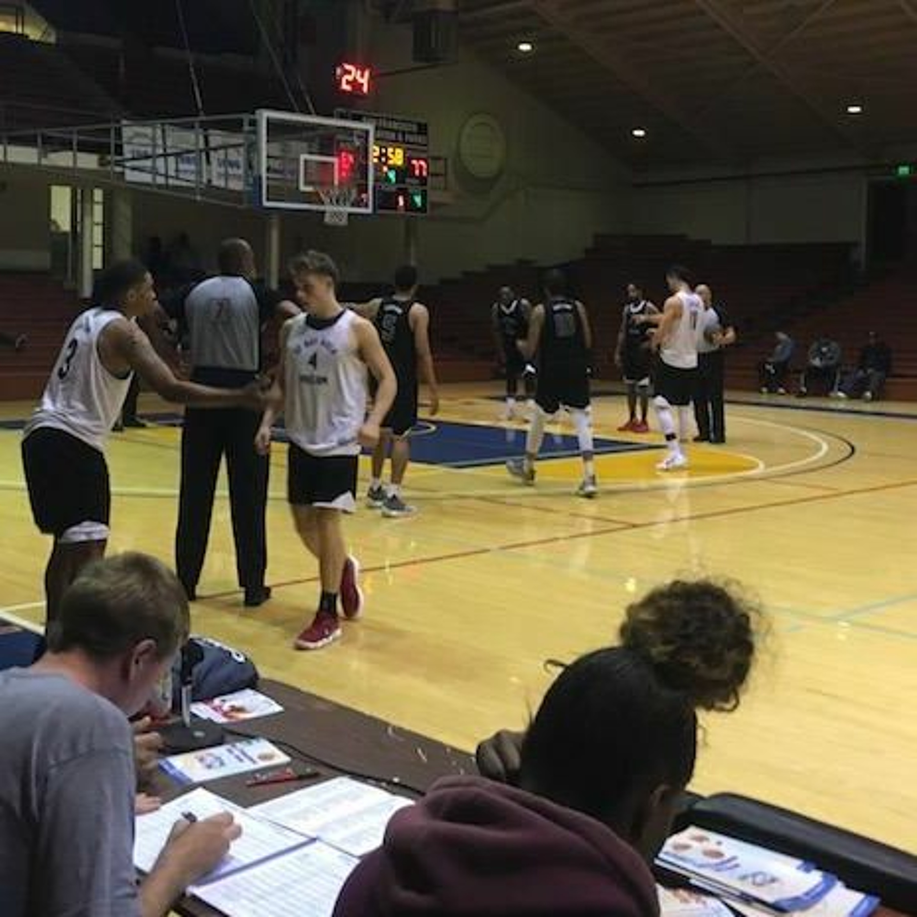 San Francisco Bay Area Pro-Am attracts local hoops heroes episode artwork