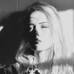 من كتاب لغة الجسد-قوة اللمس