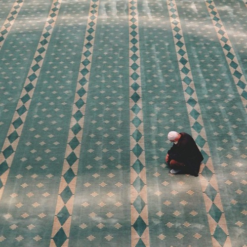 قُلْ بِئْسَمَا يَأْمُرُكُم بِهِ إِيمَانُكُمْ | ياسر ممدوح