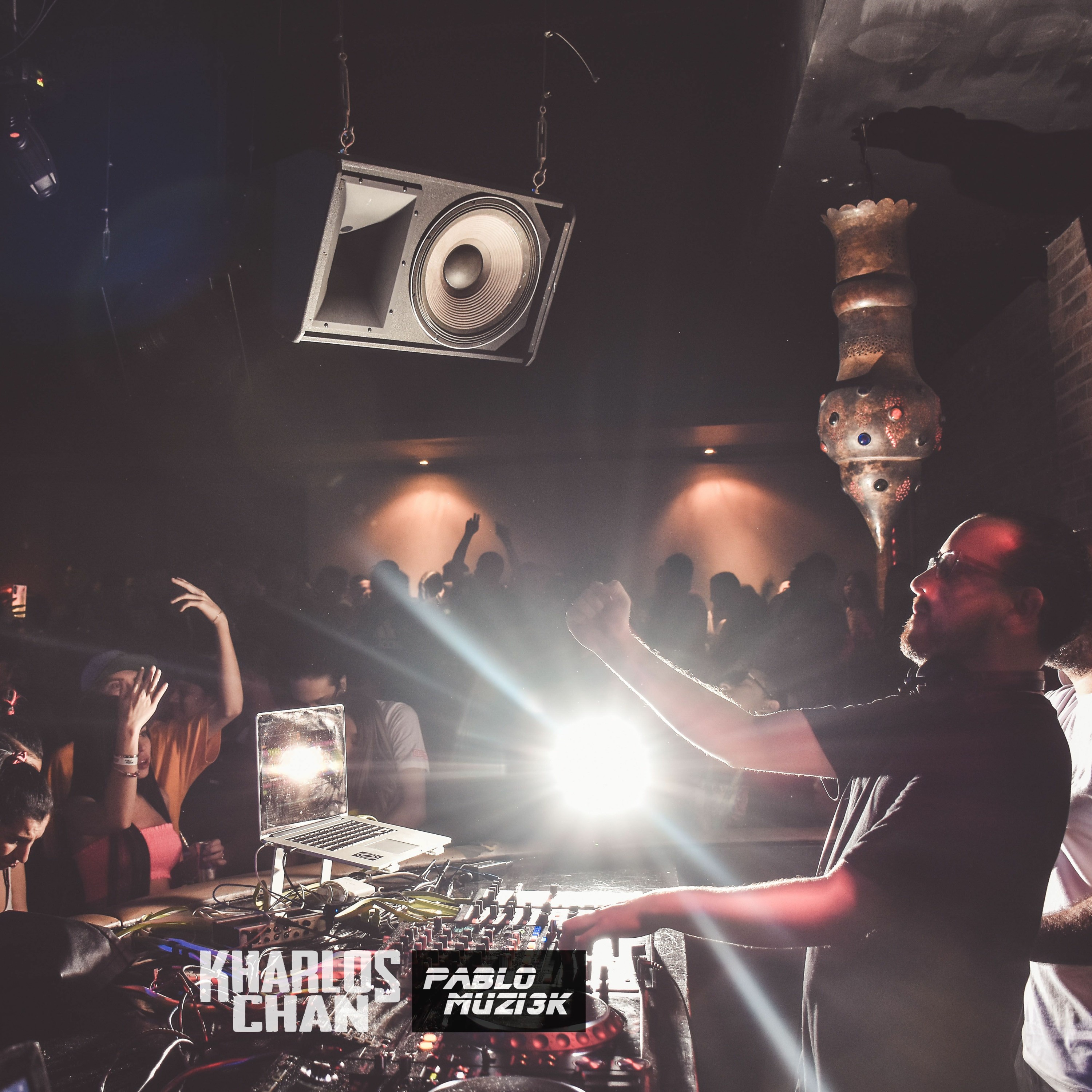Portada de Kharlos Chan