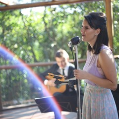 Velha Infância - Tribalistas {Ao vivo por Vivian Torres} Formato Voz e Violão