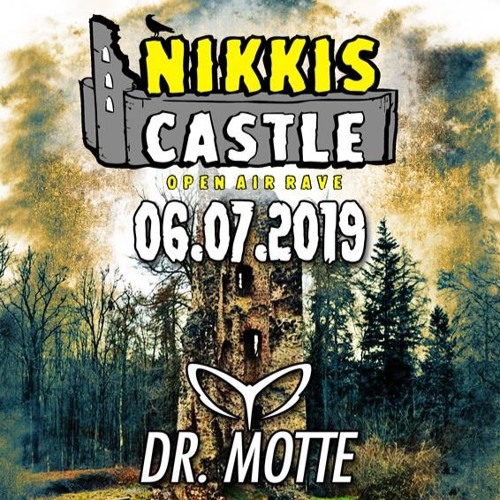 Nikkis Castle - Warm Up Mix