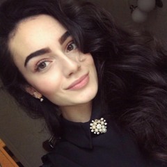Anna Egoyan   « Я Читал Много Книг . »