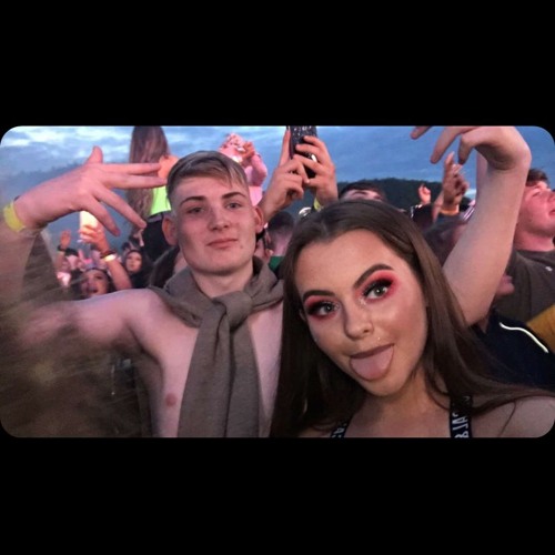 Lewis Capaldi - Hold Me While You Wait Remix