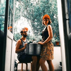 No Metra Dziļa Taisna Grāvja