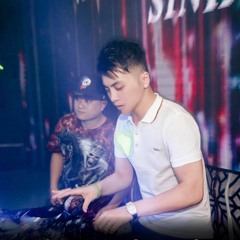 Việt Puzo - Dáng Em -  T.H