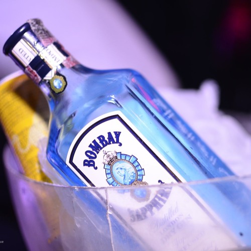 EMBRAZADAO DE GIN AO SOM DO BEAT ( DJ´S JR DO MD & DENILSON DO CHAPADÃO )