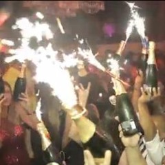 DJ Oreia e Detona - Ela Merece