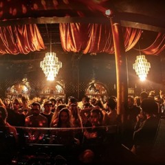 Set at Floyd Miami on 06/14/19