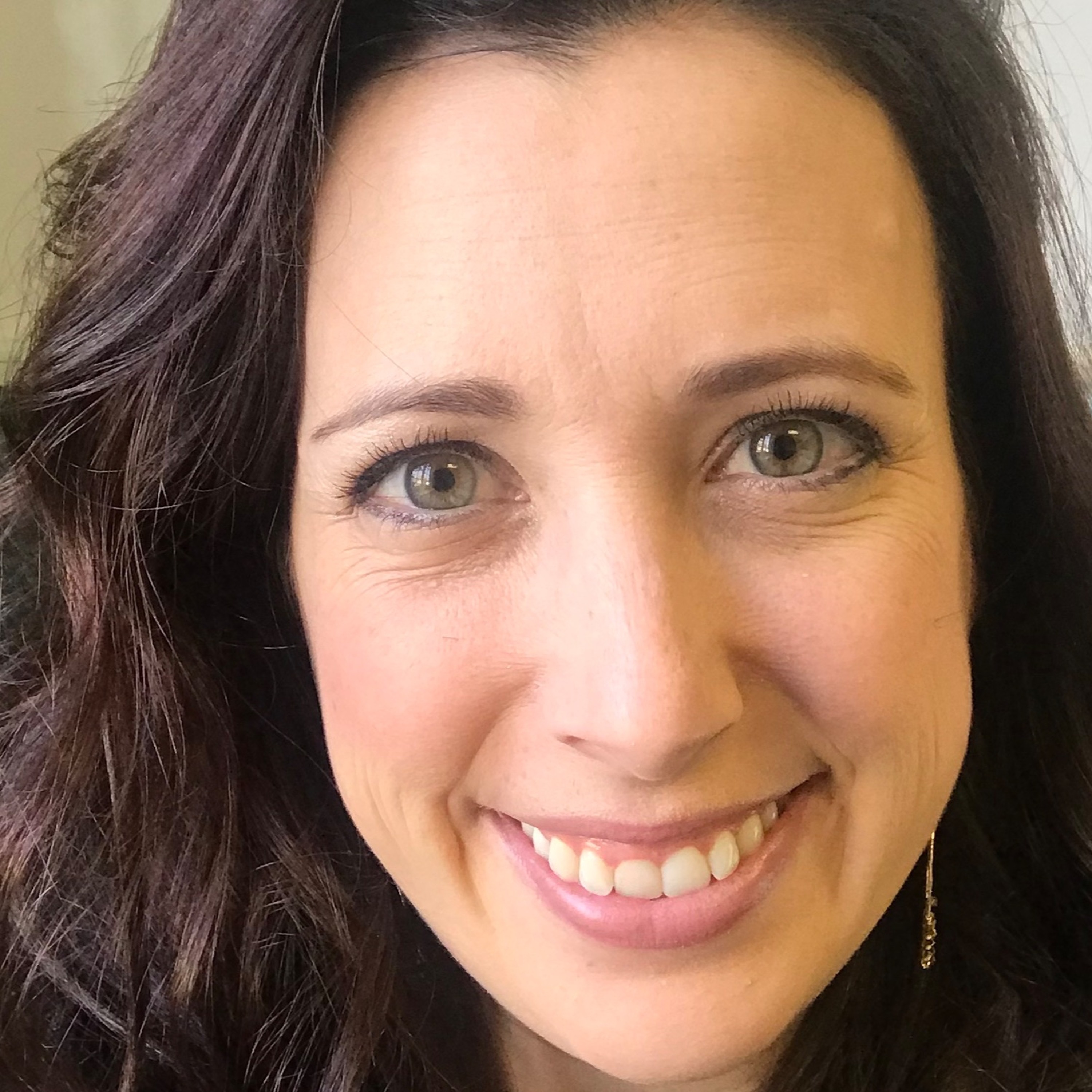 Emili Danz Uses Performing Arts to Transform Lives