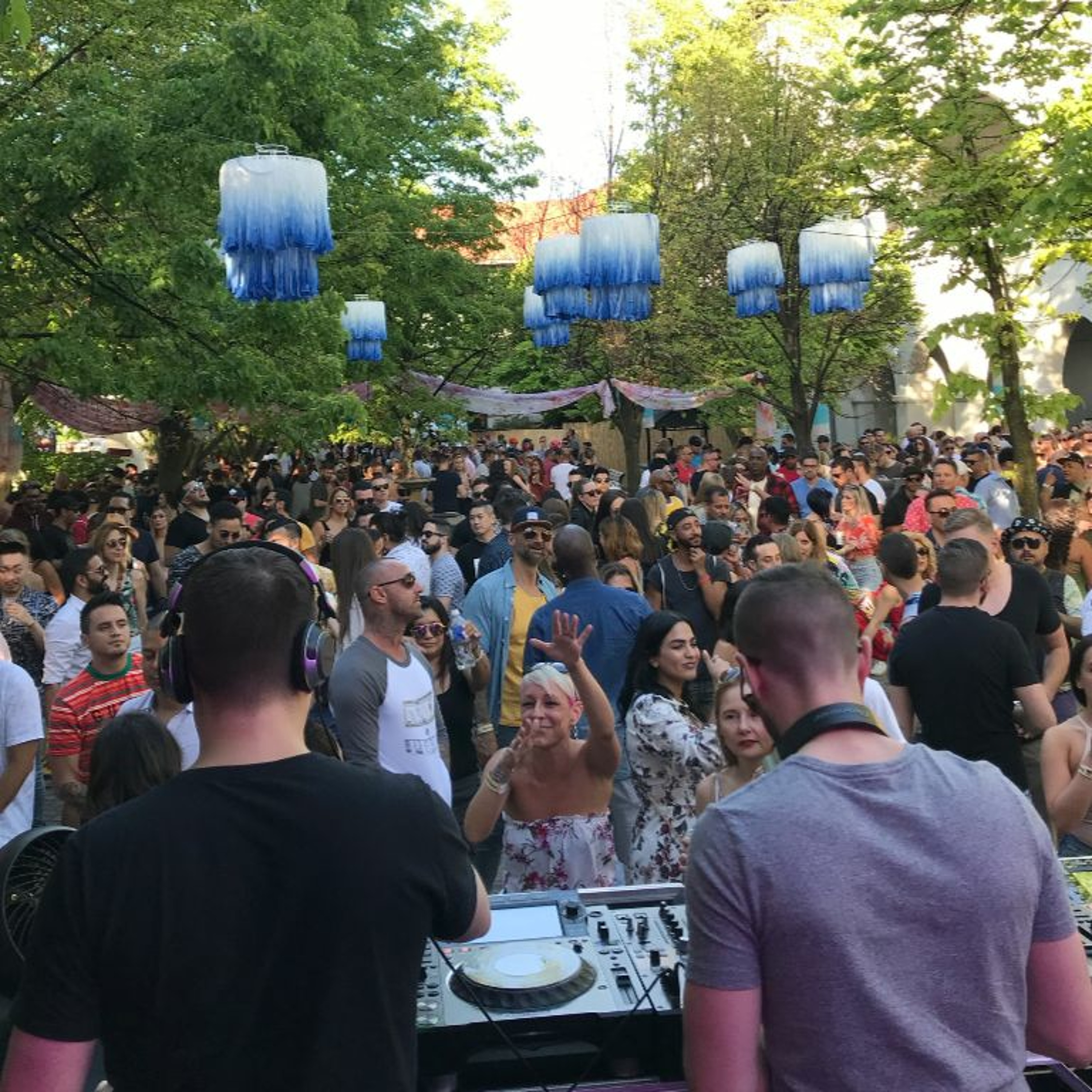 Arman - Around the Atmosphere Podcast