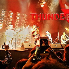 Rock 'n' Roll Train ' cover ac/dc performance thunderstruck
