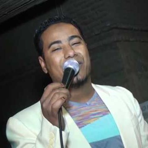 محمد الاسمر اغنية ظلمتنى يابوى ولابسه العبايه السوداة وتشكيلة جامده