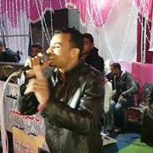 قلولنا نشرب ننسي الهم وكوكتيل   الفنان احمد عادل