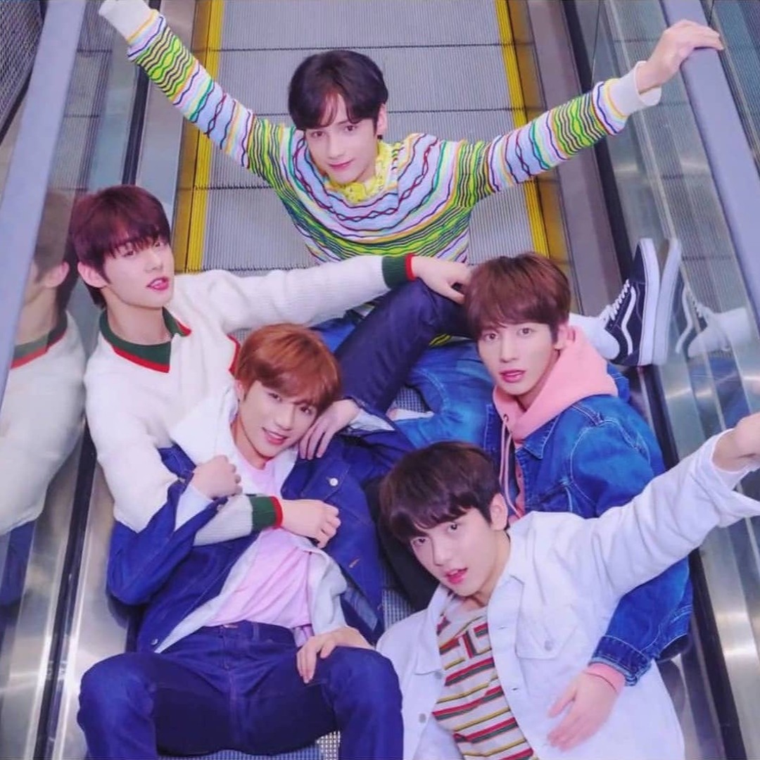 artworks-000560856855-29iczw-