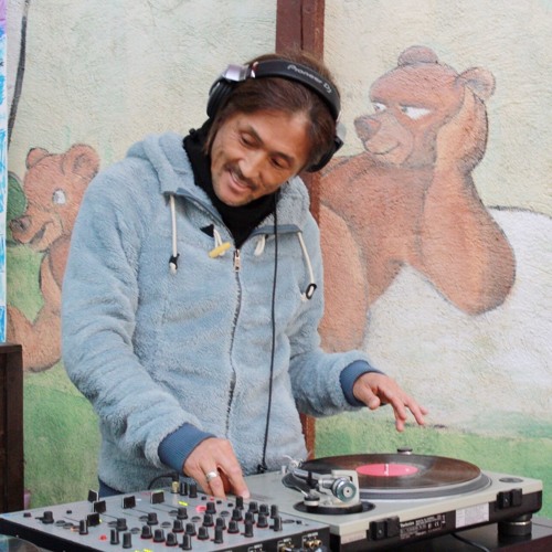 Raha @ Misbits Record Shop | Apr 2019