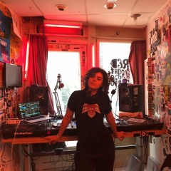 Leeya X Red Light Radio 2.7.19