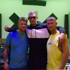 Burty Mc, Azzy & Unit - Dj Vibe