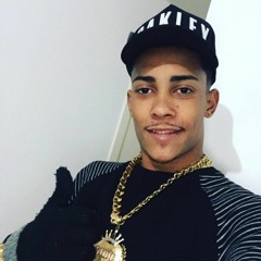 MC POZE - TÁ FLUINDO ENTÃO DEIXA CHOVER DINHEIRO MEDLEY [DJ RVzin Do HF]