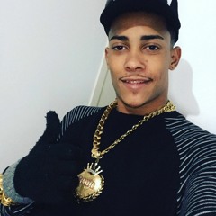 MC POZE - WHISKY PRA NOIS E AGUA NOIS LEVA VIDA DE SHEIK ( PROD DJ 2L )