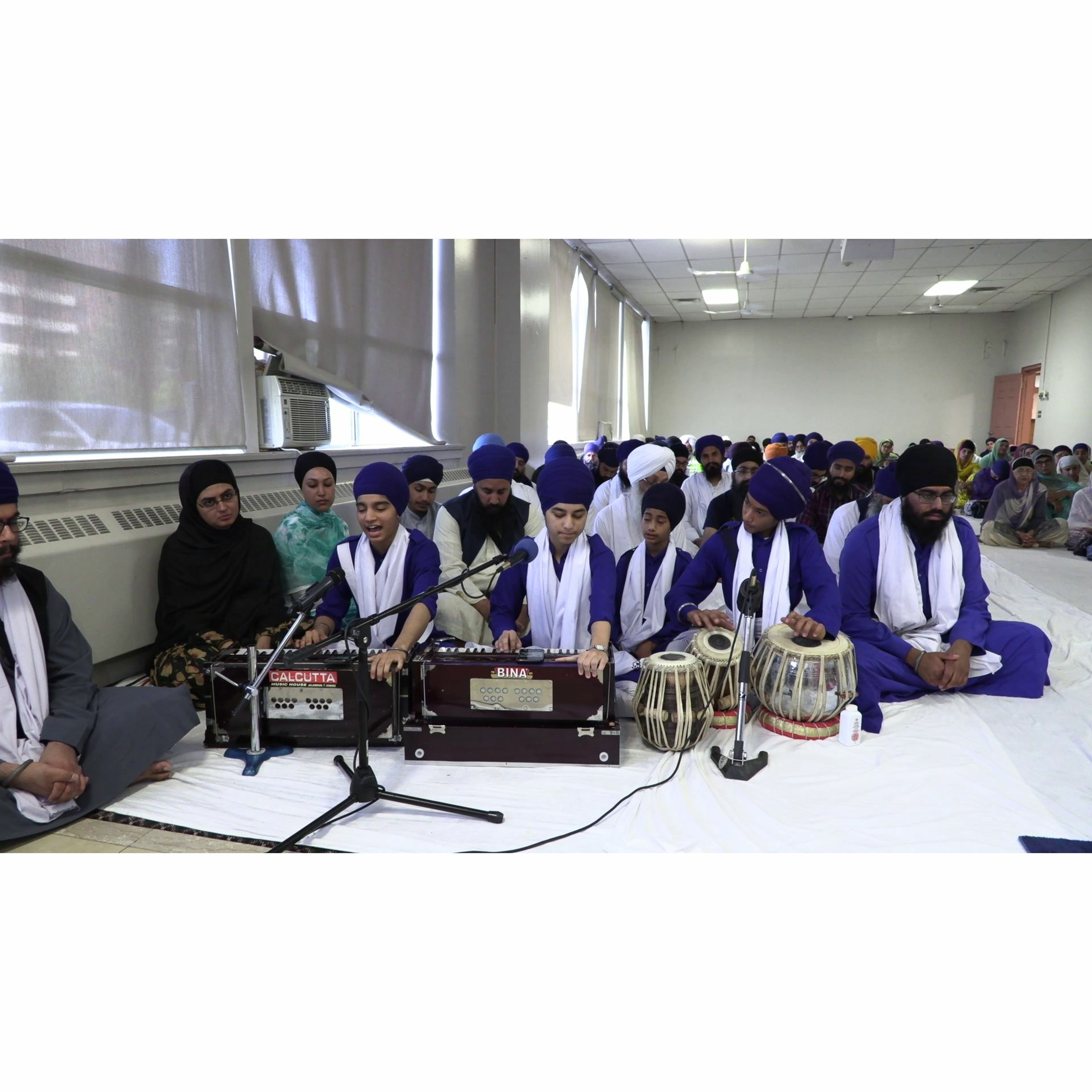 Bibi Madhurbhain Kaur - Mitr Piarey Nu Haal Mureeda Da Kehna episode artwork