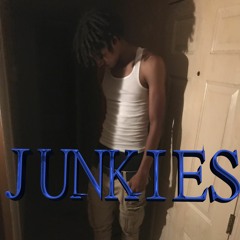 Junkies  (Prod. Eem triplin)