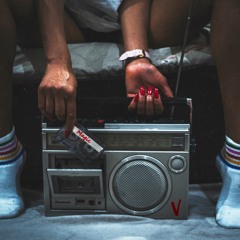 Magic (Feat Falyra Bloom)
