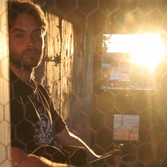 Bass Flow - dreamy - theatrical -