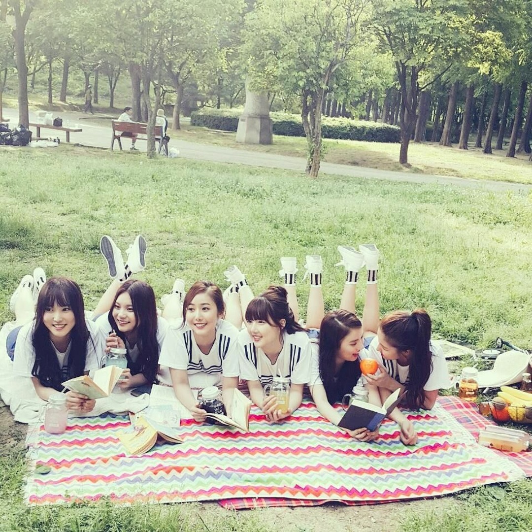 スーパーセール】 - GFRIEND 今日から私たちは and Lyrics BEST