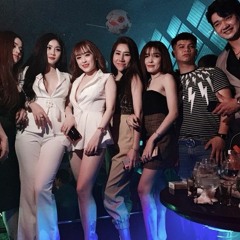Ai BAY THÌ GIƠ TAY - Nguyên Boy Mix