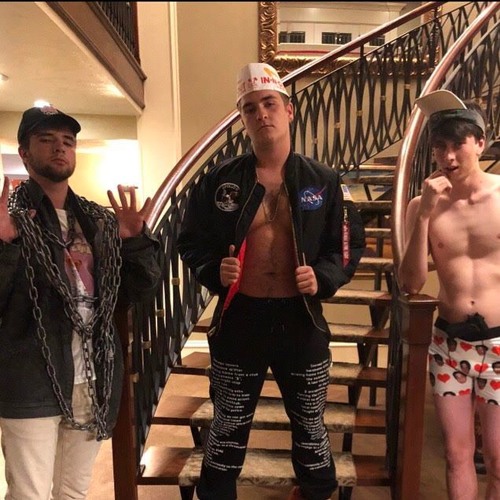 Requiem for a James [feat. Bussy Boots & Yung Snowden (and Banginjoe again)]