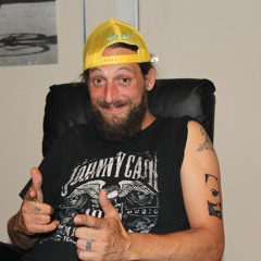 Elderlywomanbehindthecounterwav