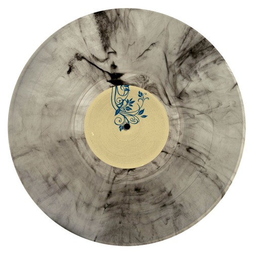A3 - Carlos Nilmmns & Keter Darker: "Iris"